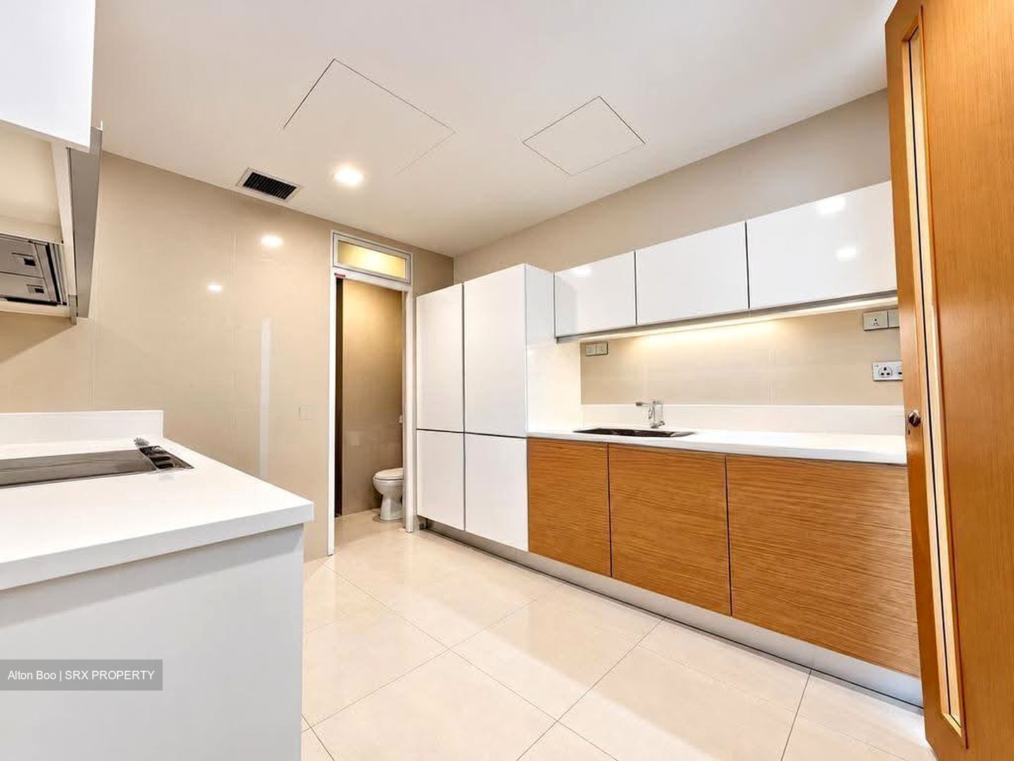 Marina Bay Residences (D1), Condominium #637349131